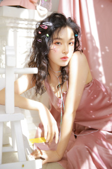 《女员工的滋味》2